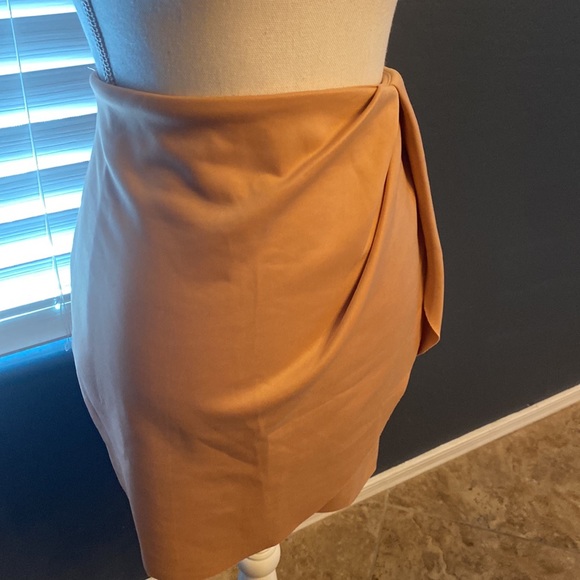 ASOS Tulip Skirt - Picture 2 of 8
